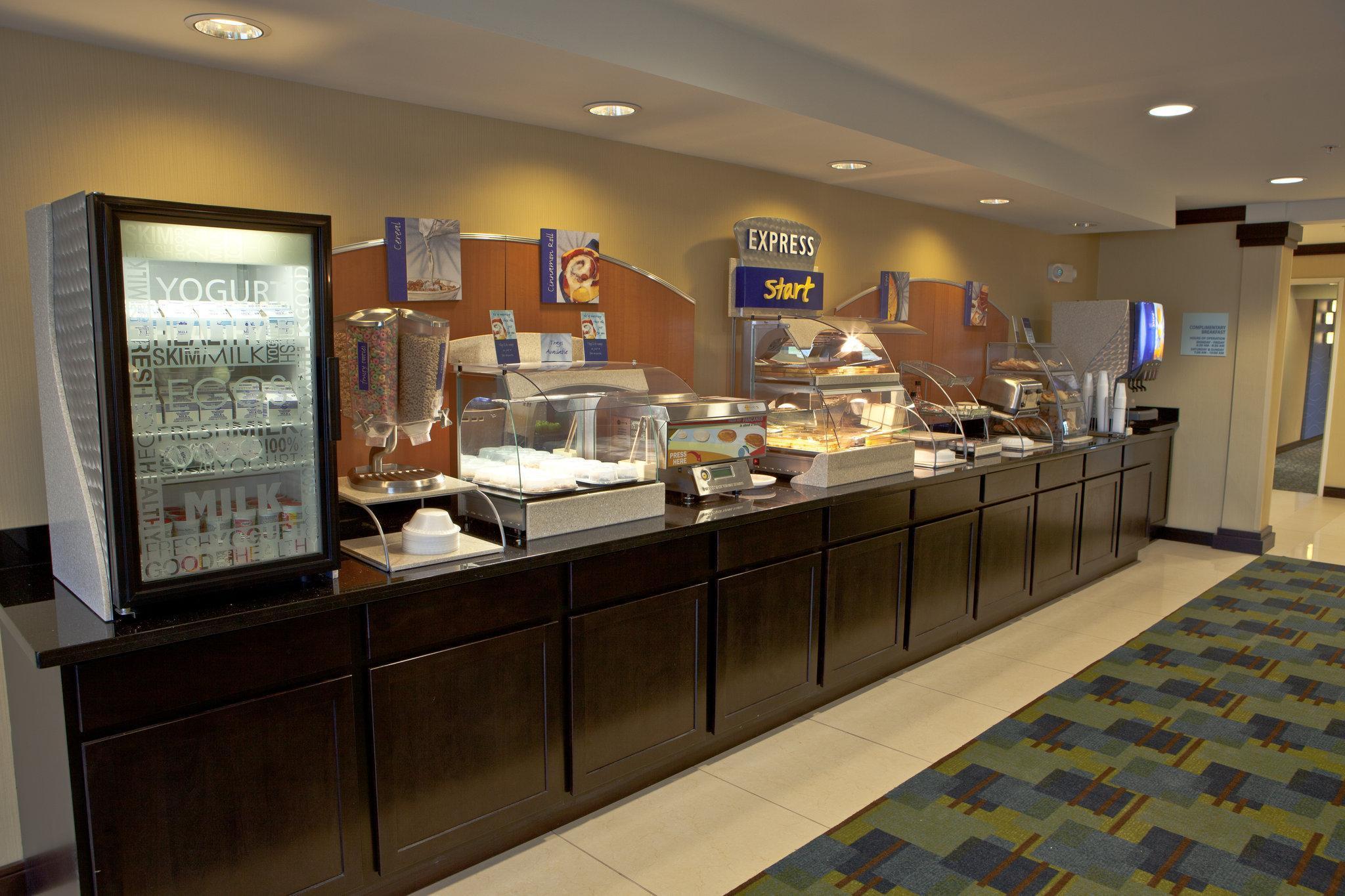 Holiday Inn Express Hotel & Suites Lansing-Dimondale By Ihg Ngoại thất bức ảnh